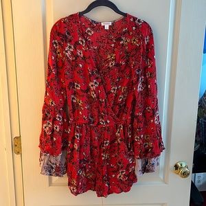 Xhilaration floral flowy romper with pockets